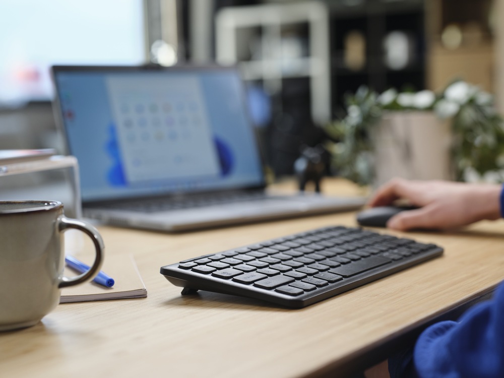 Klávesnice Trust Lyra Compact Wireless, US layout černá