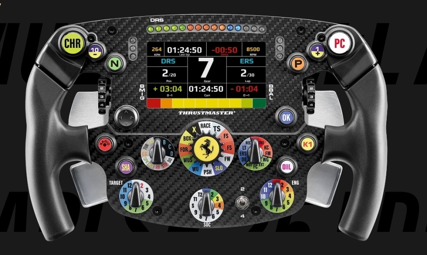 Volant Thrustmaster Formule Ferrari SF-25 edice Add-On, PC , PS5/4 černý Čelní pohled na formulový volant s integrovaným LCD displejem a LED indikací otáček