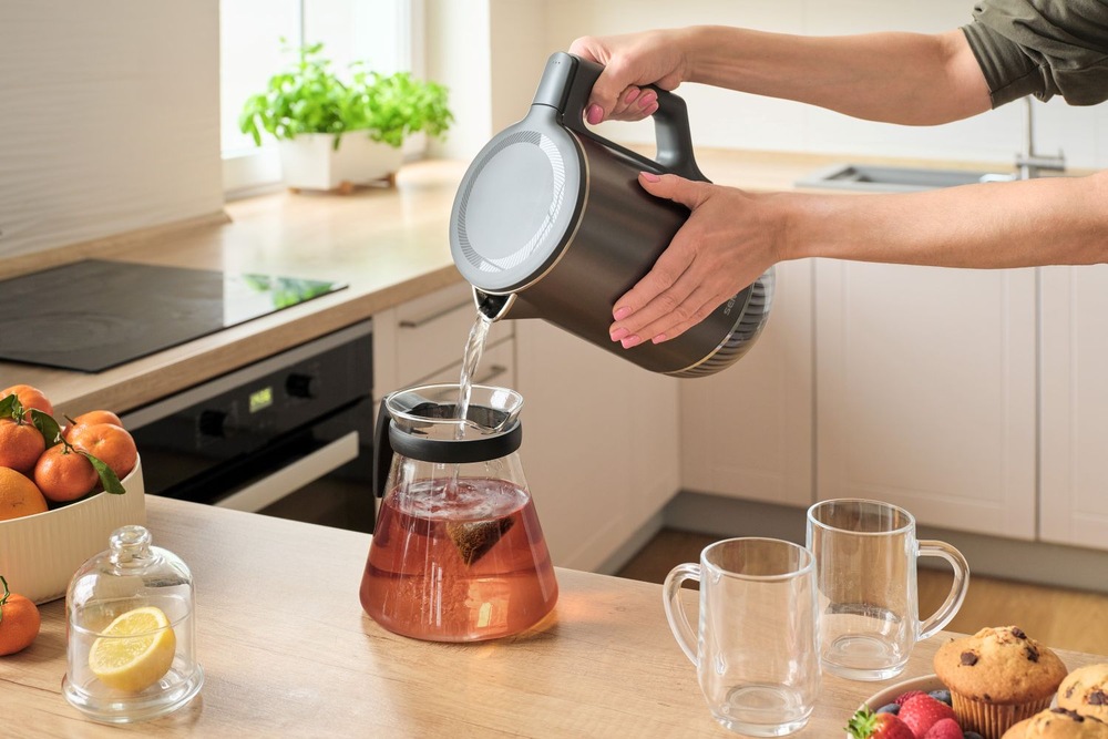 Rychlovarná konvice Sencor SWK 0850GY, 1,7 l nerez Bezpečnostní pojistky