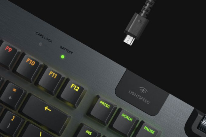 Klávesnice Logitech Gaming G915 Lightspeed RGB, Tactile, US černá Klávesnice Logitech Gaming G915 Lightspeed RGB, Tactile, US černá