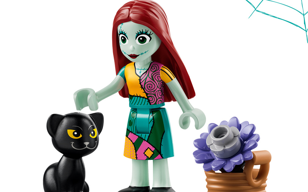 Stavebnice LEGO® │ Disney 43288 Sallyin květináč Sally a její černá kočka inspirují děti k přehrávání filmových scén i vymýšlení nových příběhů.
