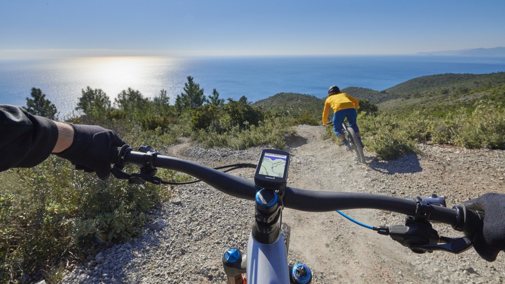 Cyklopočítač s GPS Garmin EDGE 830 černý