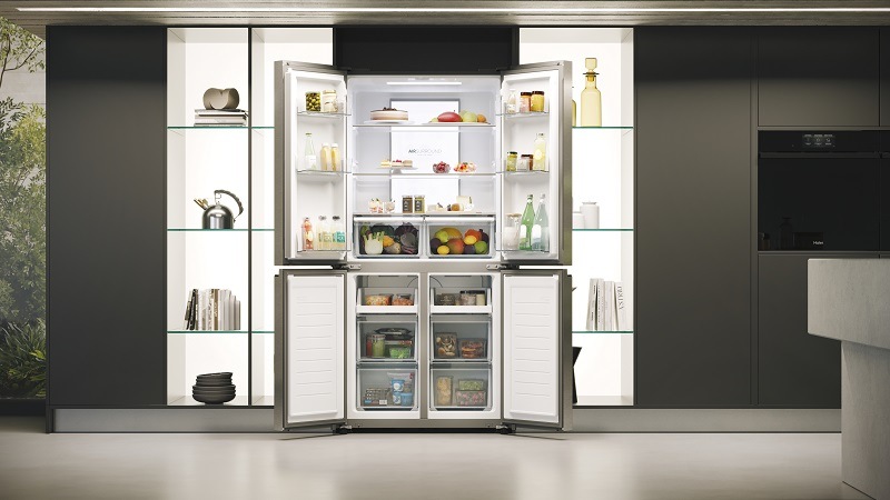 Americká lednice Haier HCR7818DNMM stříbrná