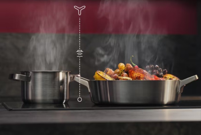 Indukční varná deska AEG série 7000 TI84IB10FB černá AEG TI84IB10FB Hob2Hood