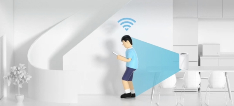 TP-Link Deco BE68 zajišťující WiFi připojení při pohybu uživatele mezi místnostmi
