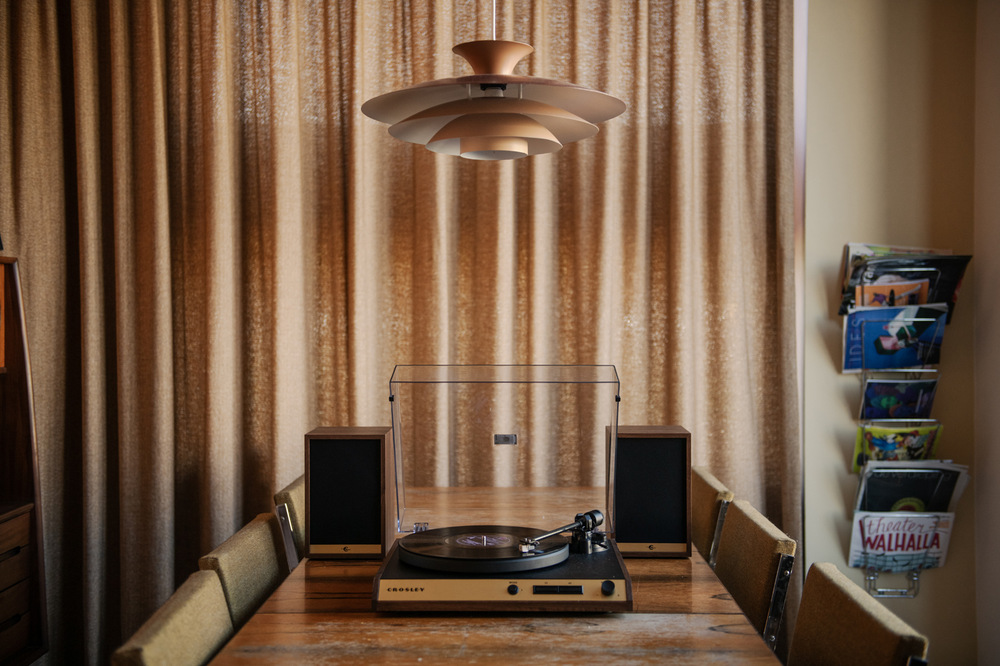 Gramofon Crosley C72 hnědý Gramofon Crosley C72 hnědý