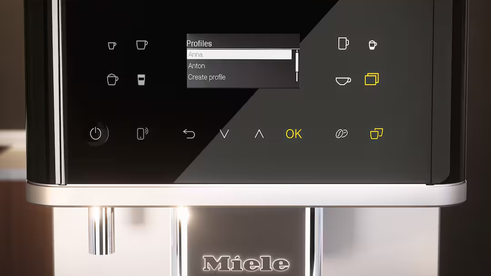 Automatický kávovar Miele CM 6360 černý
