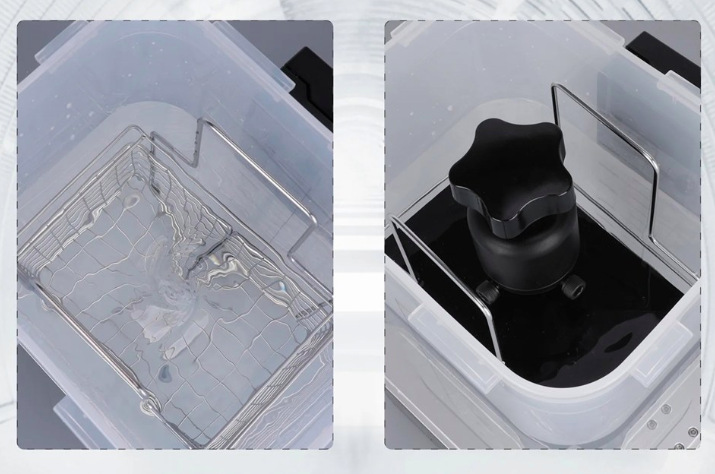 Mycí koš a držák tiskové platformy pro čištění resinových 3D modelů v nádobě stanice Elegoo Mercury Plus 2.0