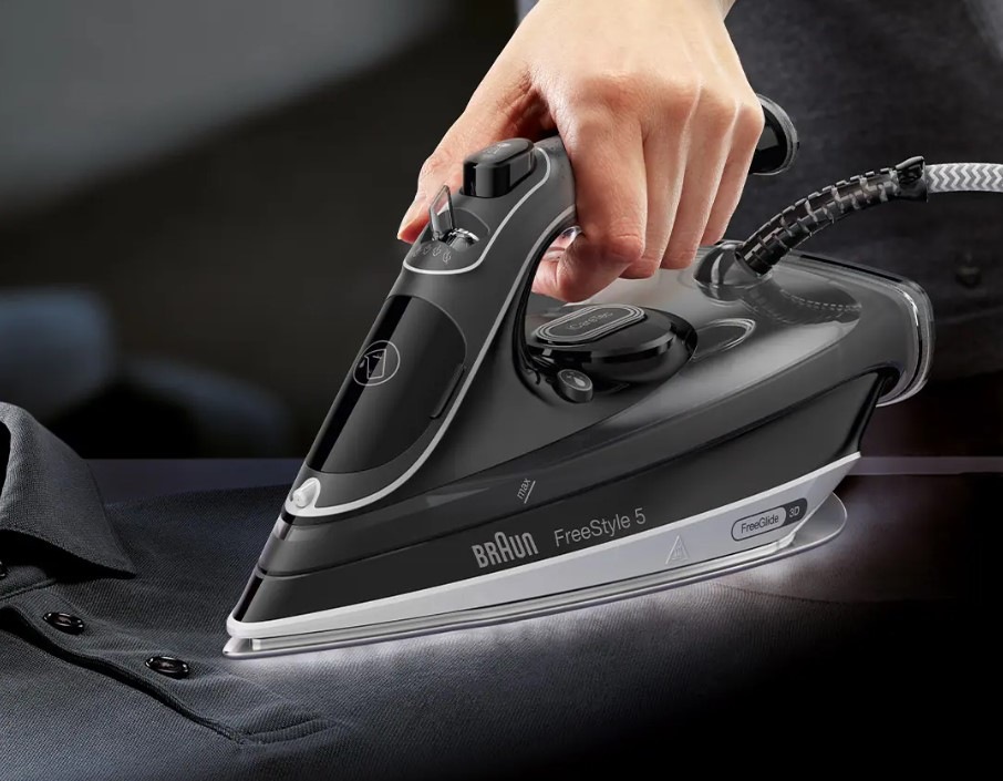 Žehlička Braun FreeStyle 5 SI5088.BK černá Žehlička Braun FreeStyle 5 SI5088.BK černá