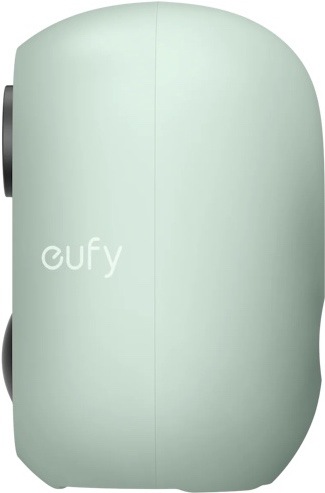 IP kamera Anker eufy C35, 1080p zelená Na obrázku je IP kamera Anker eufy C35 ve světle zeleném provedení z bočního pohledu. Má kompaktní zaoblené tělo s hladkým povrchem a jemnou svislou dělicí linií uprostřed. Na boku je bílé logo eufy. Z levé strany částečně vystupuje přední černý panel s objektivem a senzory. Celkově kamera působí nenápadně a moderně.