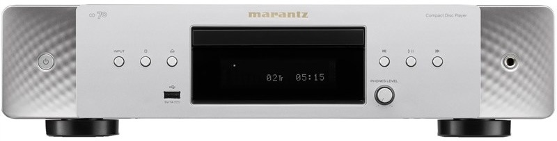 Detail čelního panelu CD přehrávače Marantz CD70 s displejem a USB vstupem