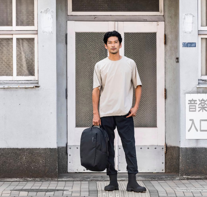 Batoh na notebook THULE Subterra 2, 27 L - černý