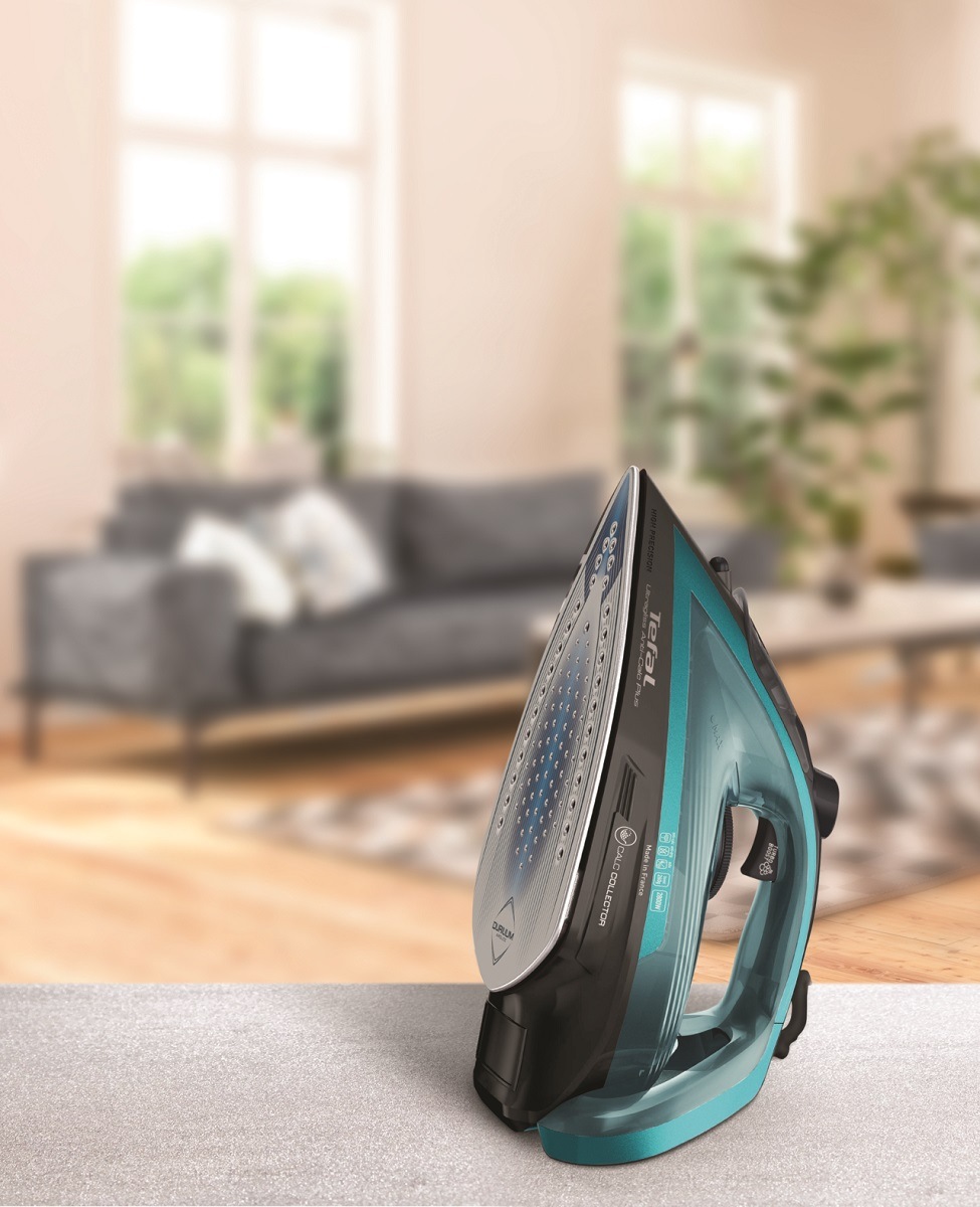 Žehlička Tefal Ultragliss Plus FV6832E0