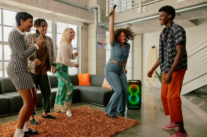 AI Sound Boost vylepší zvuk party reproduktoru JBL PARTYBOX STAGE 320