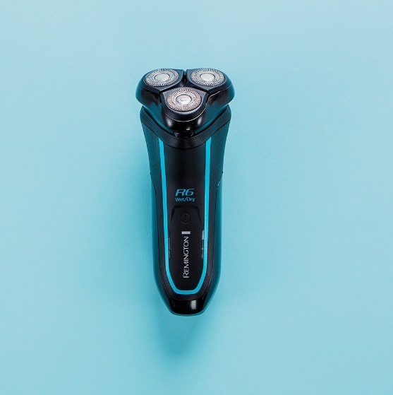 Holicí strojek Remington R6000 R6 Style Series Aqua Rotary Shaver černý/modrý