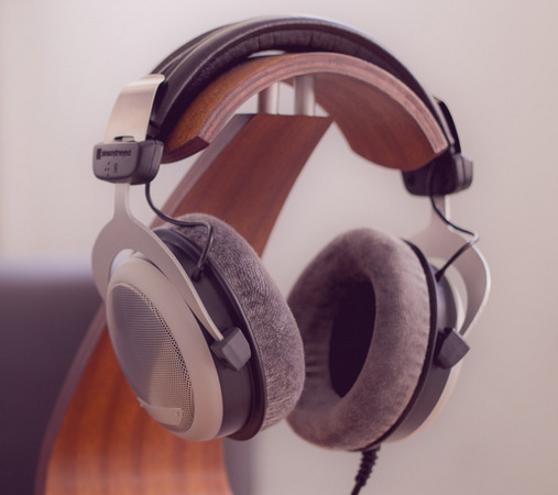 Sluchátka Beyerdynamic DT 880 Edition 600 ohm šedá Sluchátka Beyerdynamic DT 880 Edition 600 ohm šedá