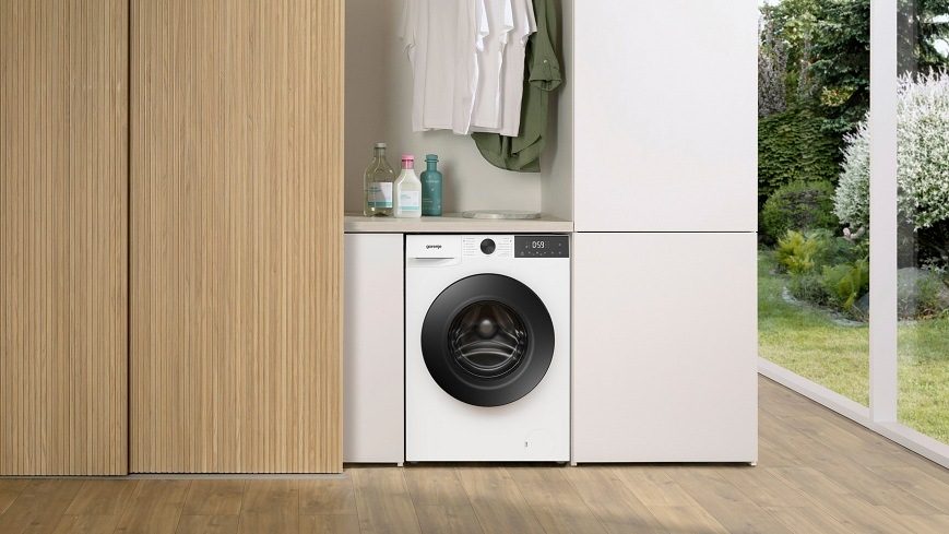 pračka se sušičkou Gorenje WDG2PS954A1D2 v místnosti