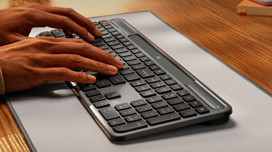 Klávesnice Logitech Signature Slim Solar+, US šedá