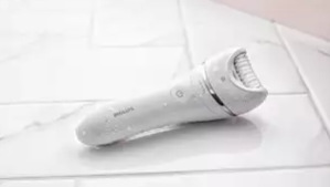 Epilátor Philips Series 8000 BRE710/00 bílý