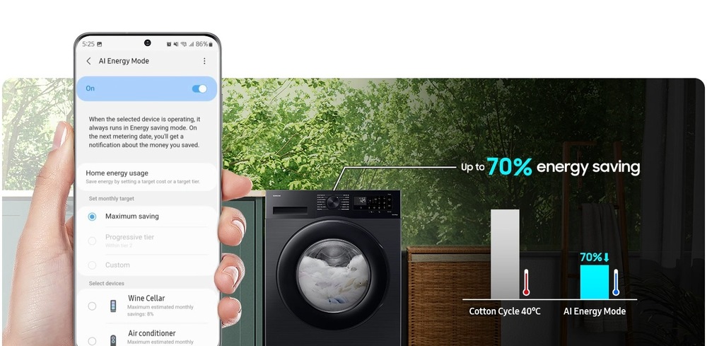 Pračka Samsung WW80CGC04DAELE bílá Režim AI Energy v mobilní aplikaci na telefonu drženém před pračkou