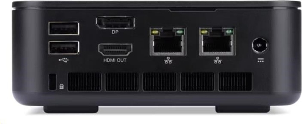Na obrázku je zadní strana mini počítače Acer Revo Box RB102-BARR R5. V zadním panelu jsou vidět konektory pro připojení monitoru přes DisplayPort a HDMI, dva síťové LAN porty, dva USB-A porty a kulatý napájecí konektor. Ve spodní části je dlouhá větrací mřížka pro chlazení a vlevo otvor pro bezpečnostní zámek. Zařízení má kompaktní černé tělo se zaoblenými rohy.