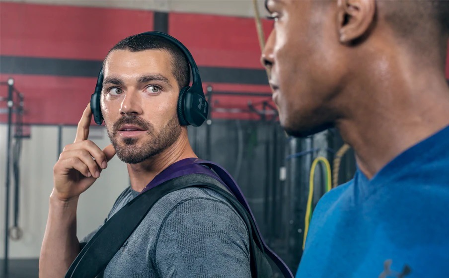 Sluchátka JBL Under Armour TRAIN černá Sluchátka JBL Under Armour TRAIN černá