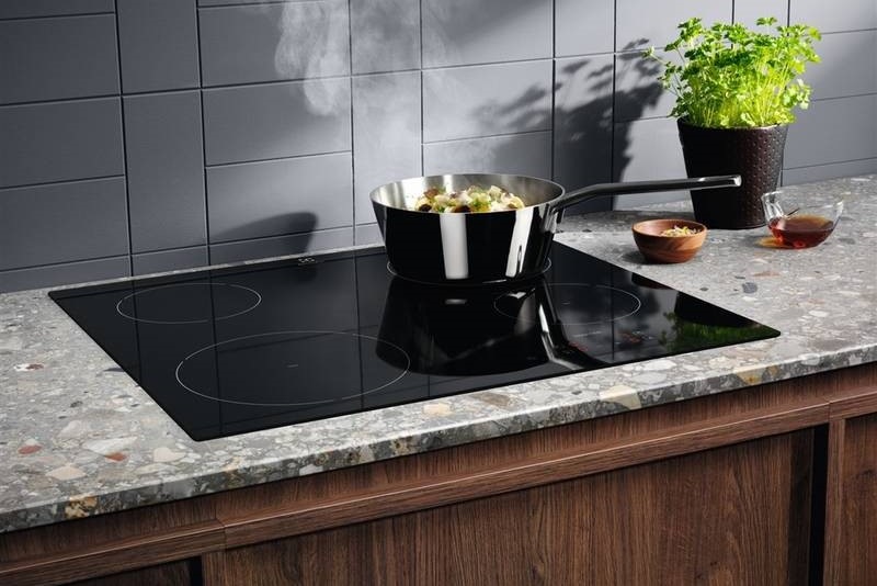 Indukční varná deska Electrolux LIB60420CK černá