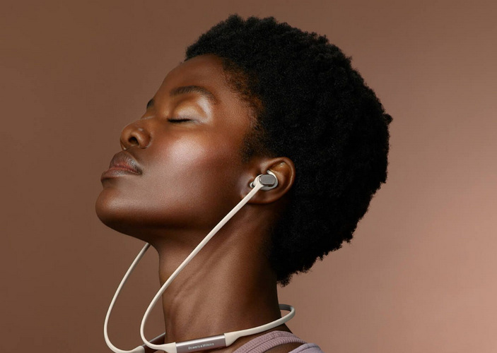 Sluchátka Bowers & Wilkins PI3 modrá