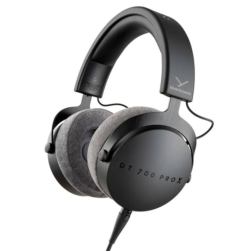 Sluchátka Beyerdynamic DT 700 PRO X černá