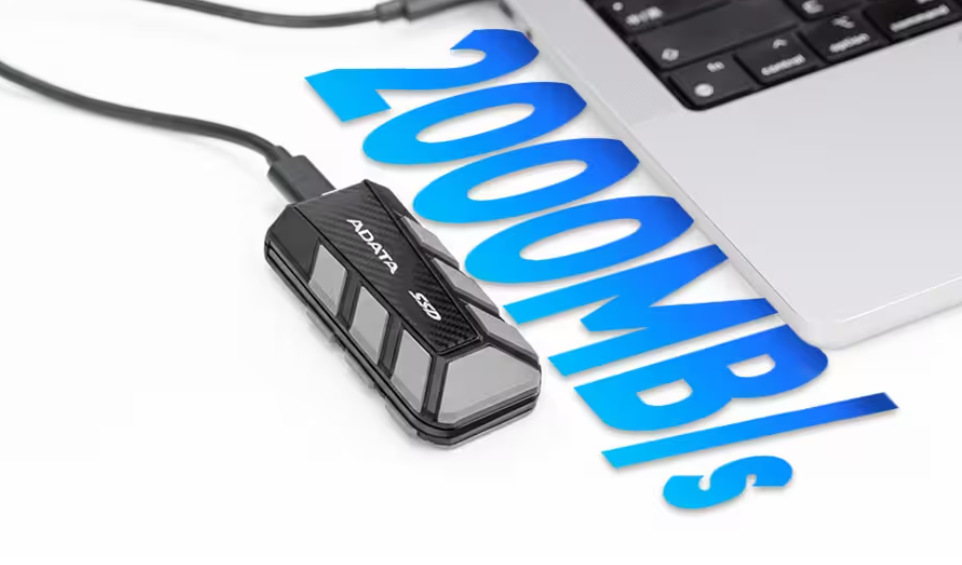 SSD externí ADATA SD820 1TB černý ADATA SD820 podporuje přenosové rychlosti až 2 000 Mb/s