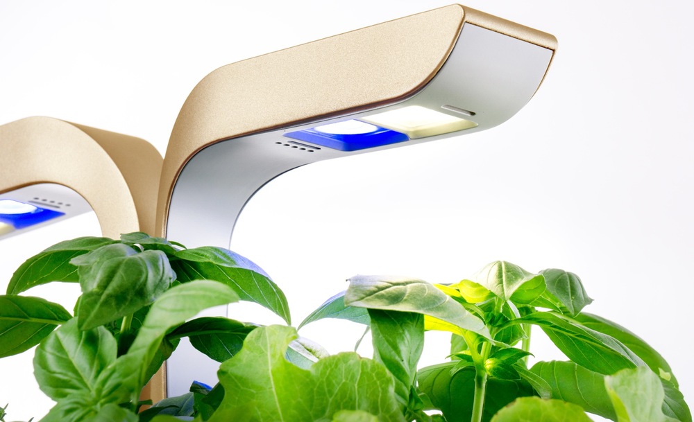Chytrý květináč Véritable CONNECT bílý/champagne Led osvětlení chytrého květináče Véritable CONNECT