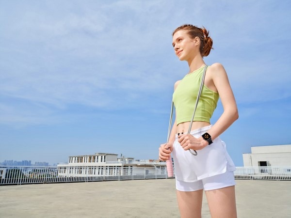 Chytré hodinky Amazfit GTS 2 mini růžové Chytré hodinky Amazfit GTS 2 mini růžové