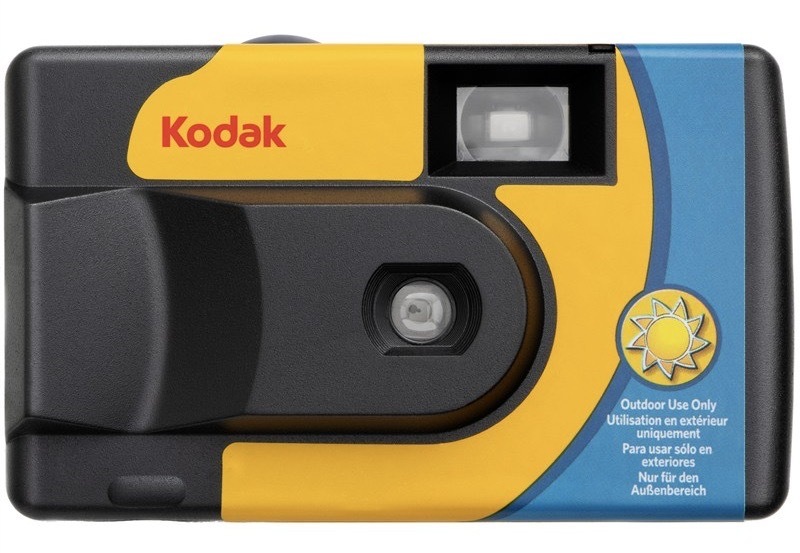 Kompaktní analogový fotoaparát Kodak pro 39 snímků, vícebarevná varianta