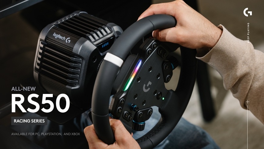 Volant Logitech RS50 System - PC černý Logitech RS50 System v závodní sestavě s pohledem na volant a základnu