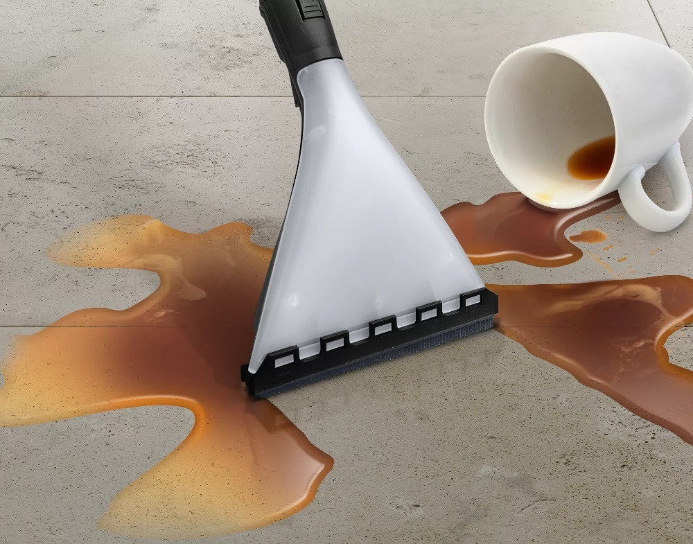 Víceúčelový vysavač Bosch BWD421PET červený