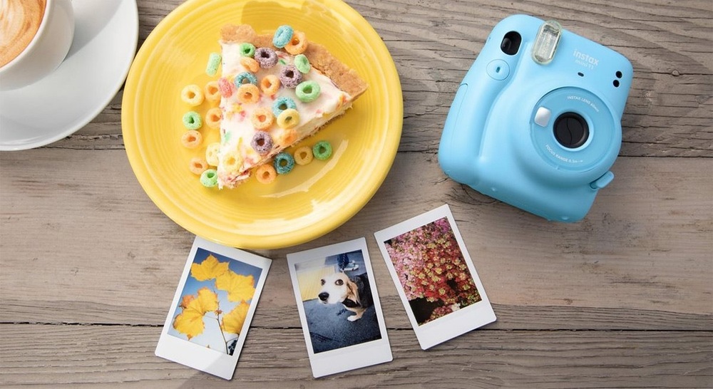 Instantní fotoaparát Fujifilm Instax mini 11 Dárkové balení bílý Fujifilm Instax mini 11