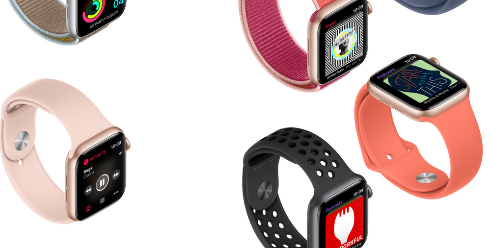 Chytré hodinky Apple Watch Nike Series 5 GPS 40mm pouzdro z vesmírně šedého hliníku - antracitový/černý sportovní řemínek Nike SK