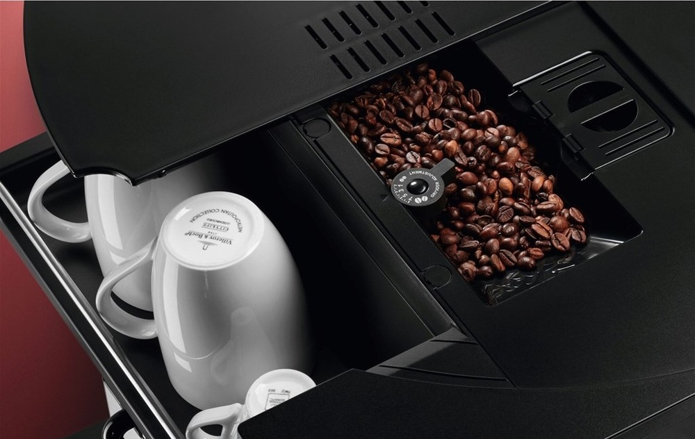 Vestavné espresso AEG TC8NK7T černý