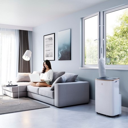 Mobilní klimatizace Electrolux EXP26U758CW šedá/bílá