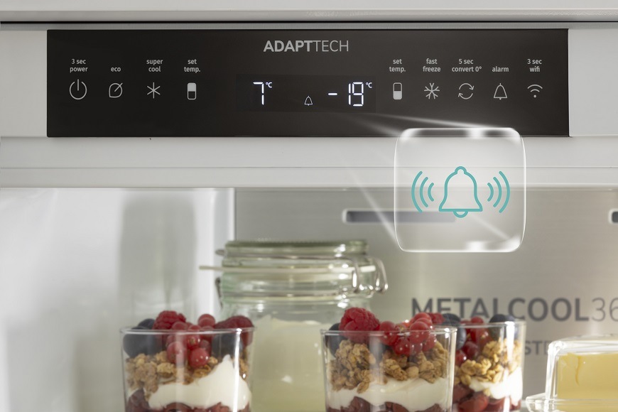 Vestavná chladnička Gorenje NRKI517D61WF, alarm otevřených dveří