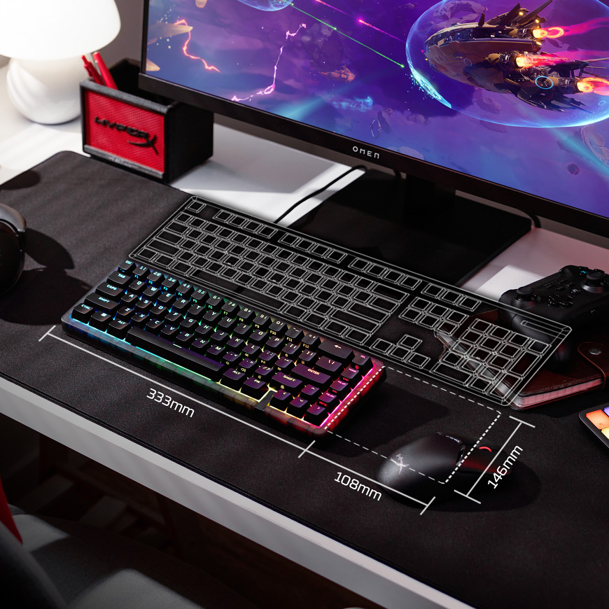 Klávesnice HyperX Origins 2 65 – kompaktní rozměry 333 × 108 mm na herním stole