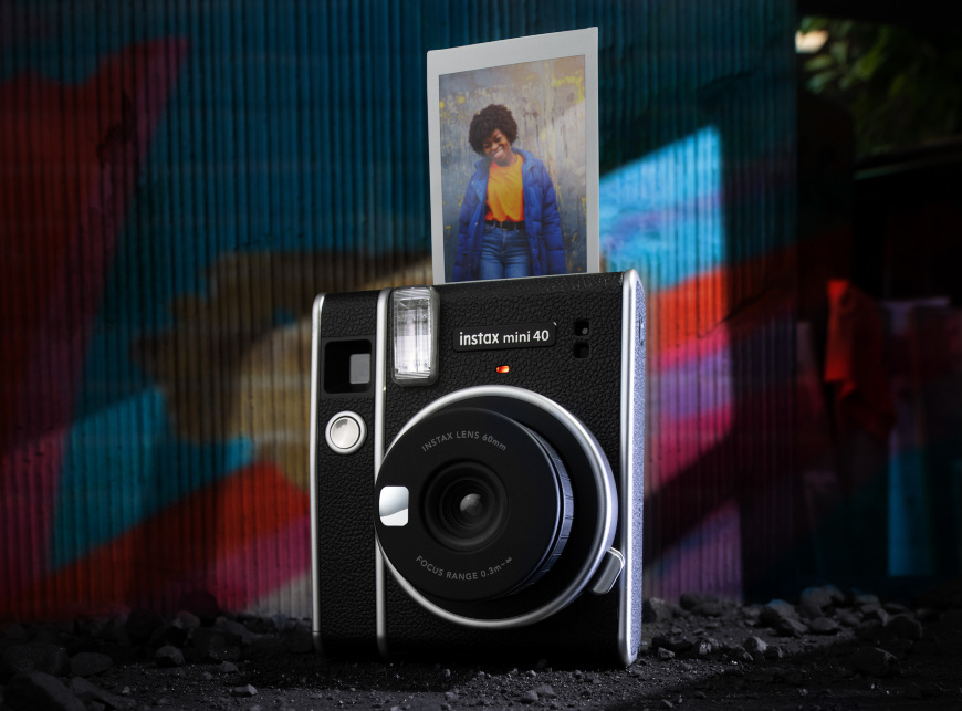 Instantní fotoaparát Fujifilm Instax mini 40 černý Fujifilm Instax mini 40, černá