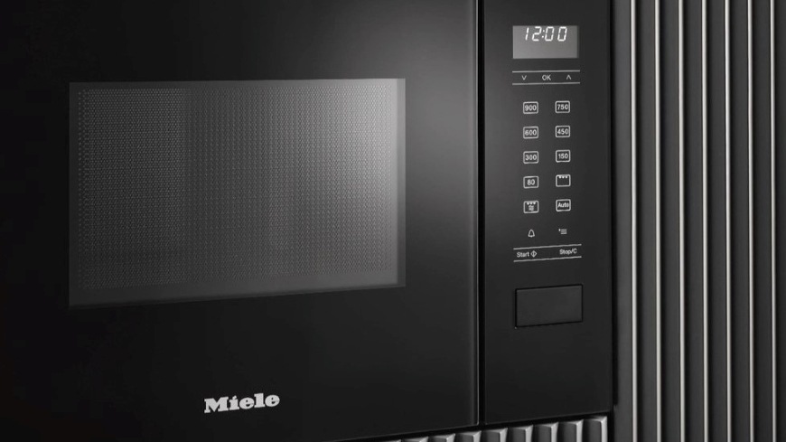 Mikrovlnná trouba Miele M 2230 černá