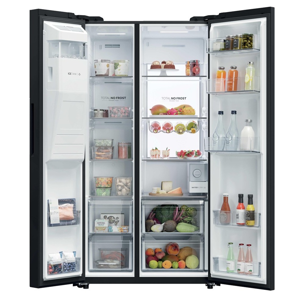 Americká lednice Haier HSW79F18DIGB černá/sklo Otevřená lednička Haier s potravinami uvnitř