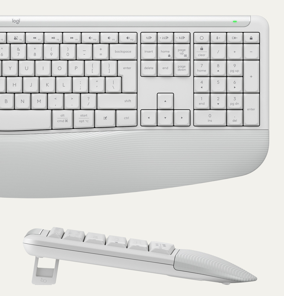 Klávesnice s myší Logitech Signature Comfort Plus MK880, US layout grafitová Bezdrátový set Logitech Signature MK880 Comfort Plus při práci u počítače s externím monitorem