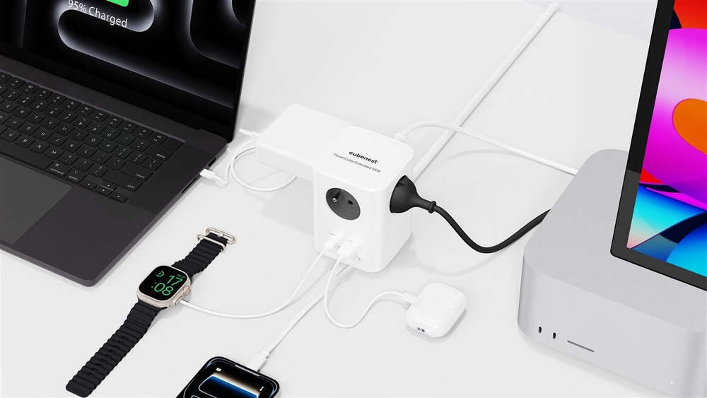 Rozbočovací zásuvka Cubenest disponuje výsuvným USB-C kabelem o délce 3 m