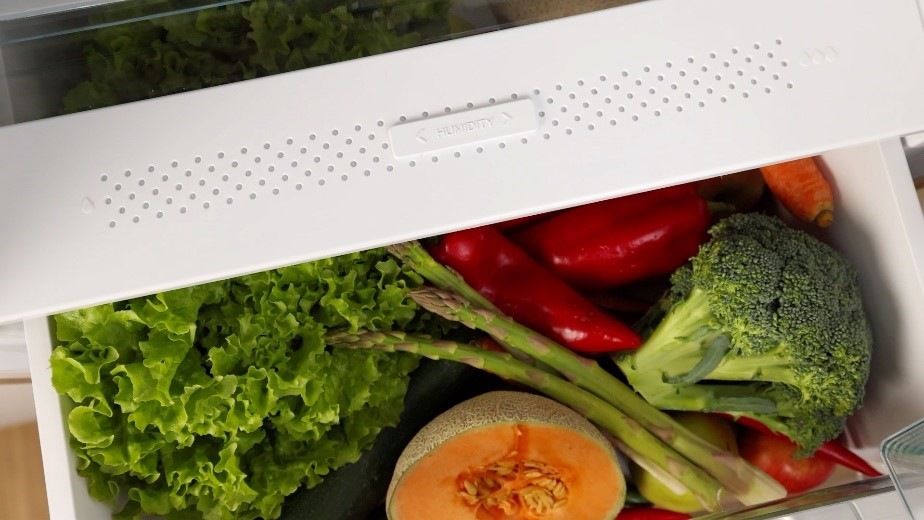 Chladnička s mrazničkou Gorenje G600 NRK61C61X4WFE nerez Gorenje chladnička NRK61C61X4WFE, nerez, zásuvka CrispZone