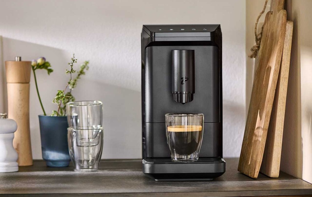 Automatický kávovar Tchibo Esperto Mini Black