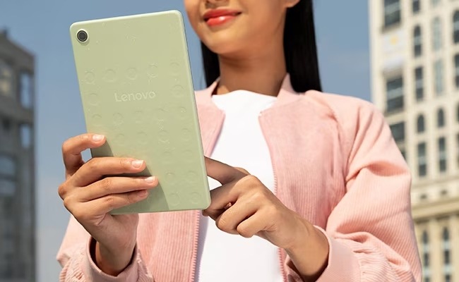 Dotykový tablet Lenovo Tab One 4 GB / 64 GB + obal šedý Lenovo Tab One 64 GB, šedá