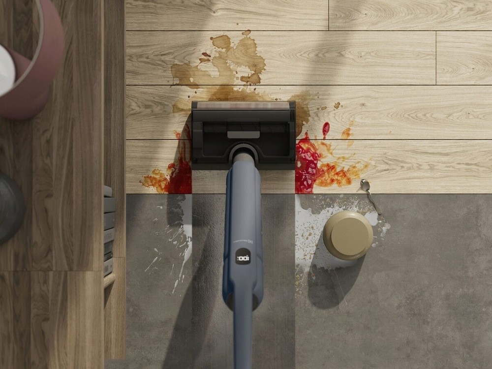 podlahová myčka Electrolux EW51U1DB série 500 WET vytírá skvrny od tekutin z tvrdých podlah.